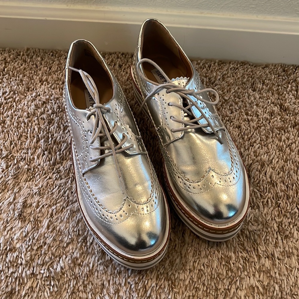 Steve Madden Oxford shoes